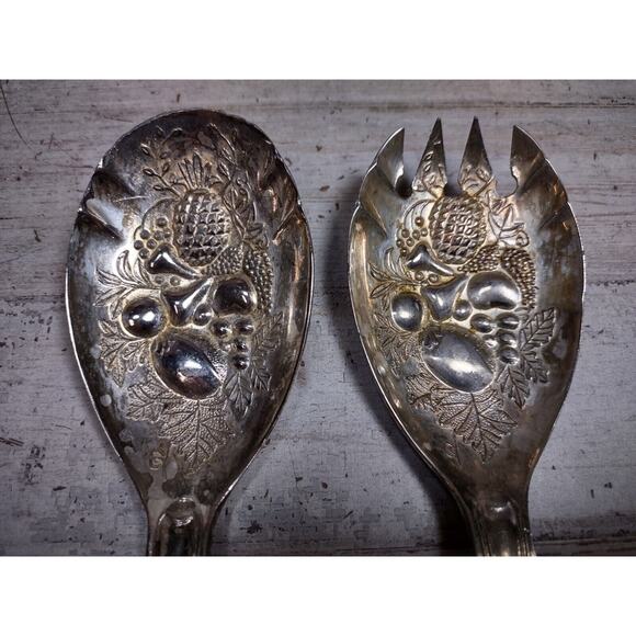 Vintage FB Rogers Italy Ornate Silver Plate Embossed Fruit Serving Spoon & Fork - Picture 4 of 8